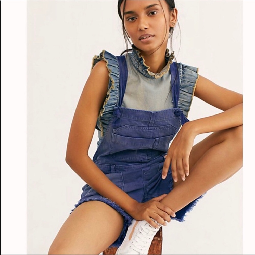 Free People short Overalls size 4